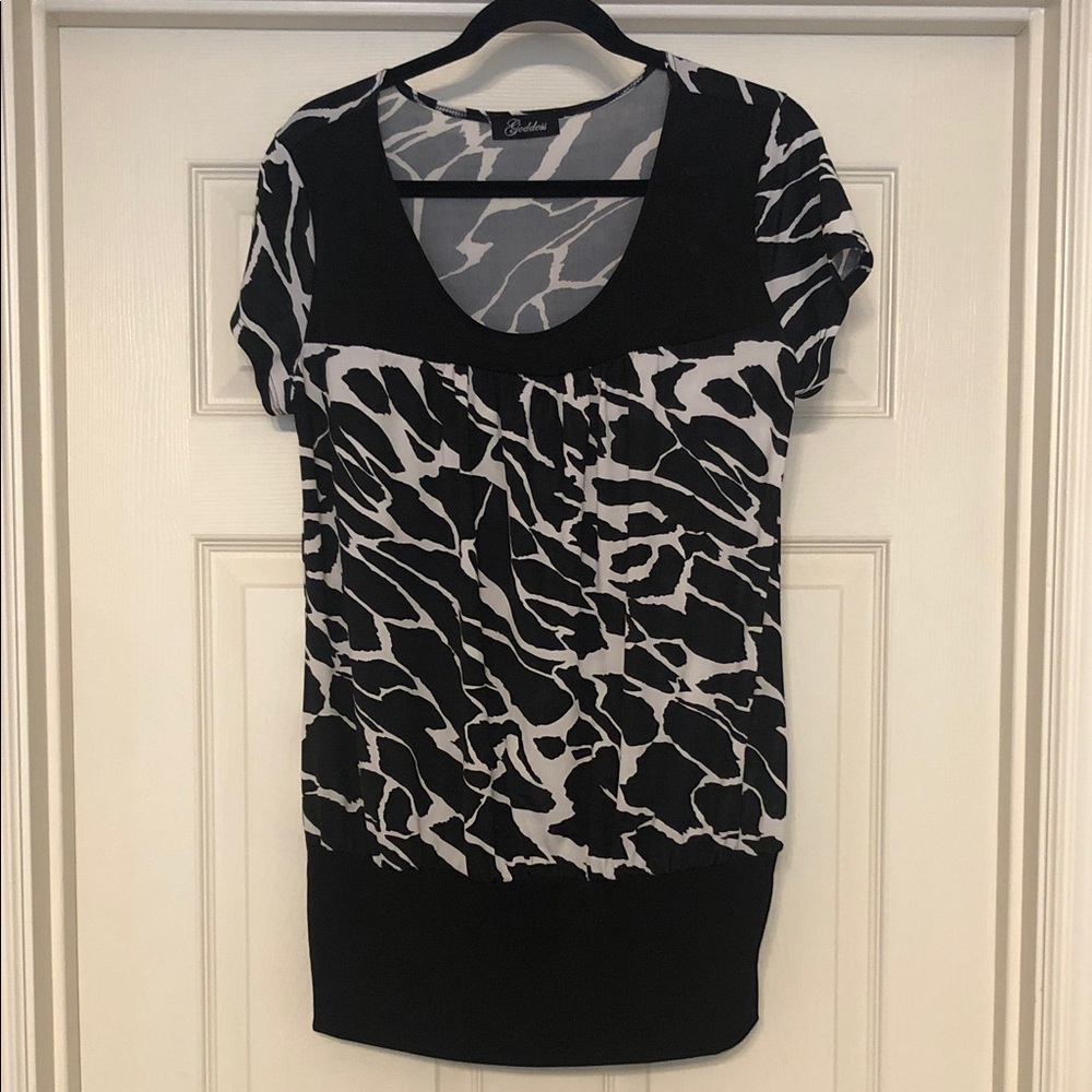 Goddess Women’s Black White Animal Print Scoop Neck Top